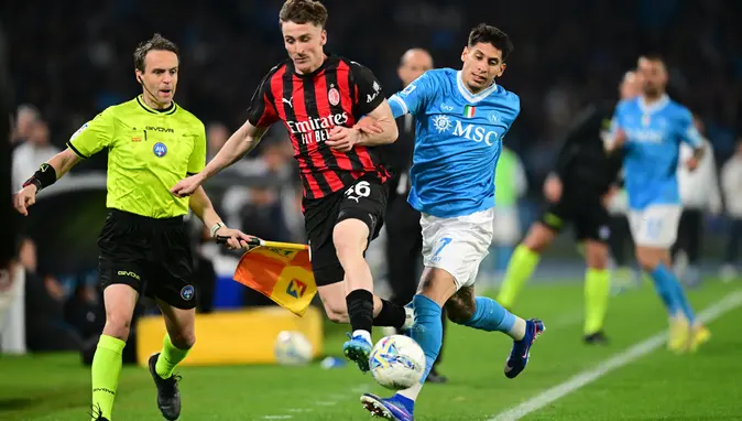 Napoli, Milan karşısında üst üste 5. galibiyetini aldı