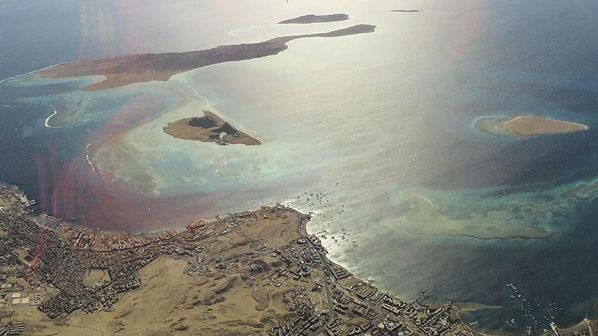 Ateşkes sahaya yansıdı: Hürmüz’de ilk gemi geçti