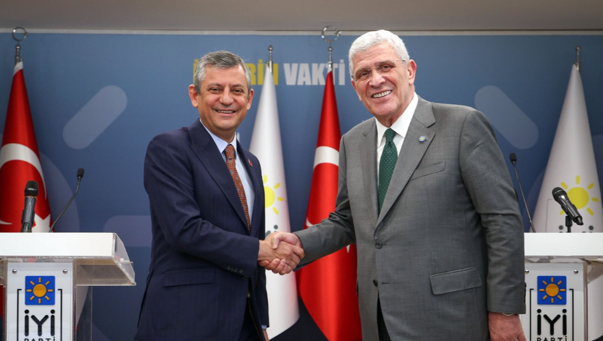 Özel ve Dervişoğlu bir araya geldi: Seçimin her türlüsüne evet