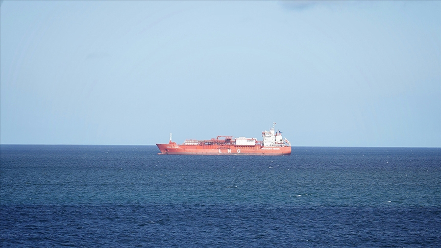 Hürmüz'de gerilim yükseliyor: İran "yeni aşama" diyor