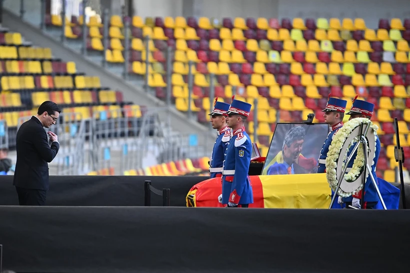 Lucescu’ya son veda: Cenazesi Bükreş’te defnedildi