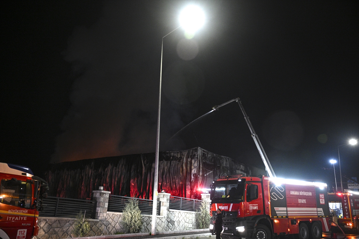 Ankara Sincan’da ilaç fabrikasında yangın