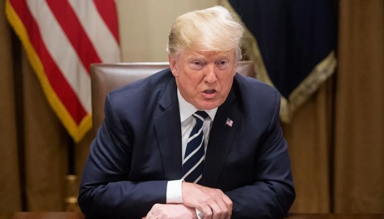 Trump’tan İran’a ambargo resti: Petrol satamayacak