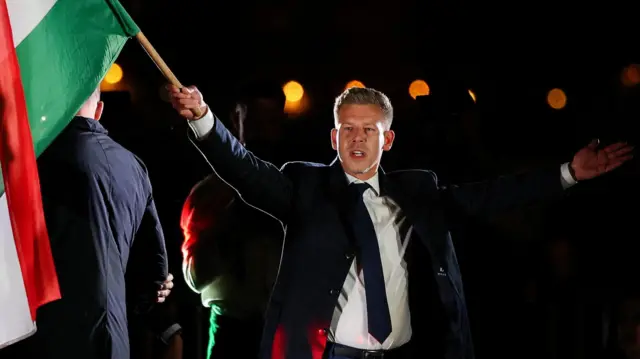 Magyar’dan Trump ve Putin’e mesafeli başlangıç