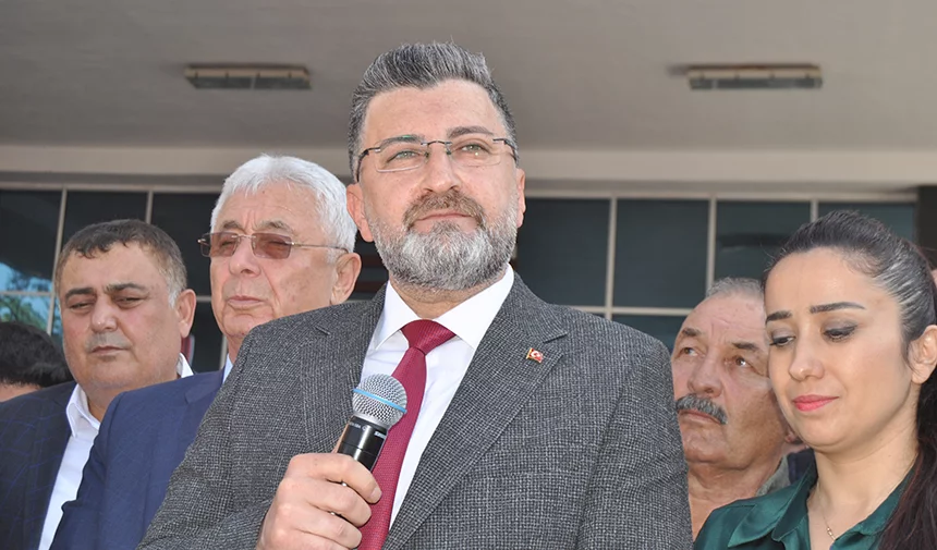 Serik’te şok istifa: Belediye Başkanı CHP’den ayrıldı