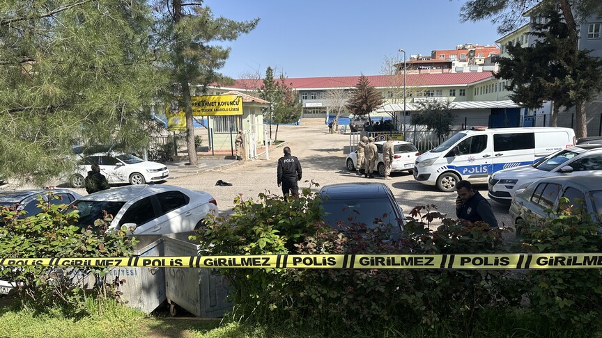 Okula silahlı saldırı sonrası sendikalar iş bırakıyor