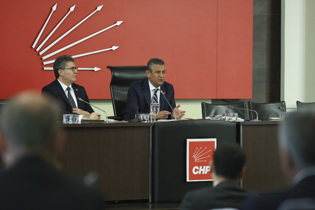 Özgür Özel, il başkanlarını Ankara'da topladı