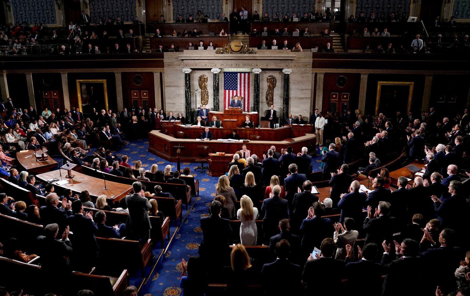 ABD kongresi sarsılıyor: İki isim neden aynı anda istifa etti?