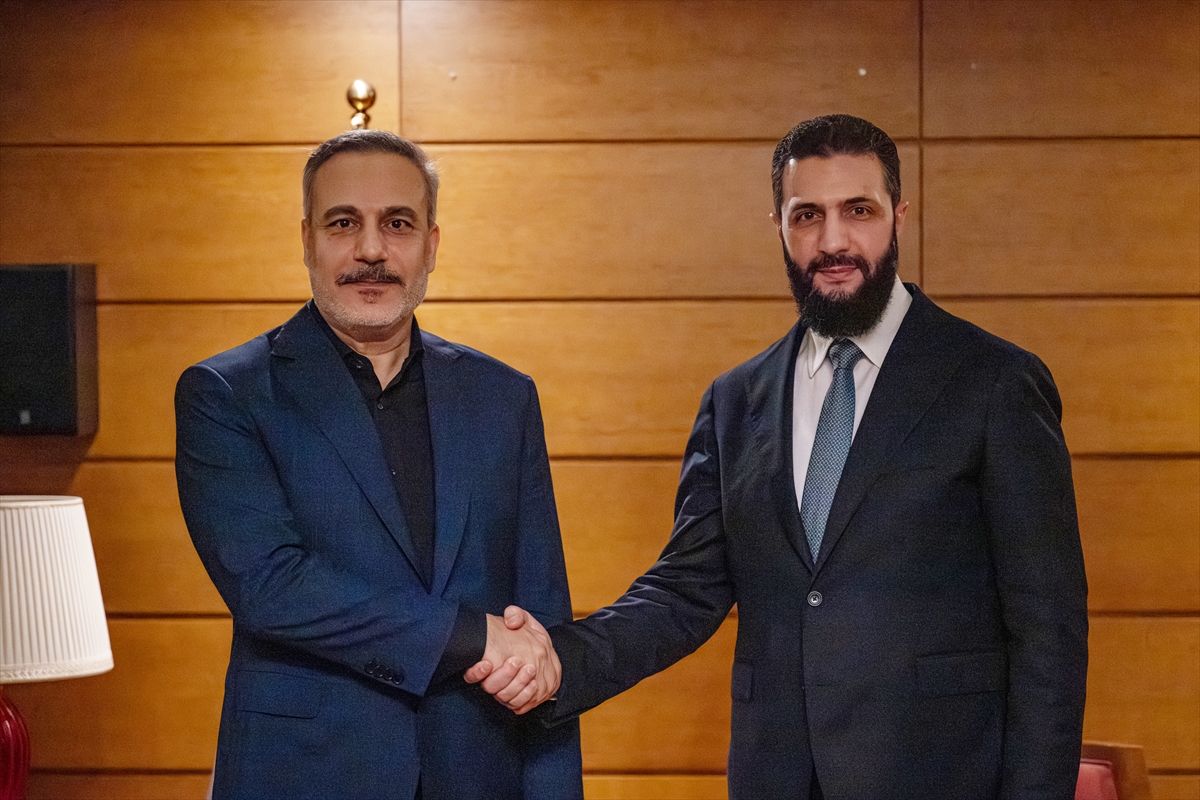 Bakan Fidan, Suriye Cumhurbaşkanı Şara ile görüştü