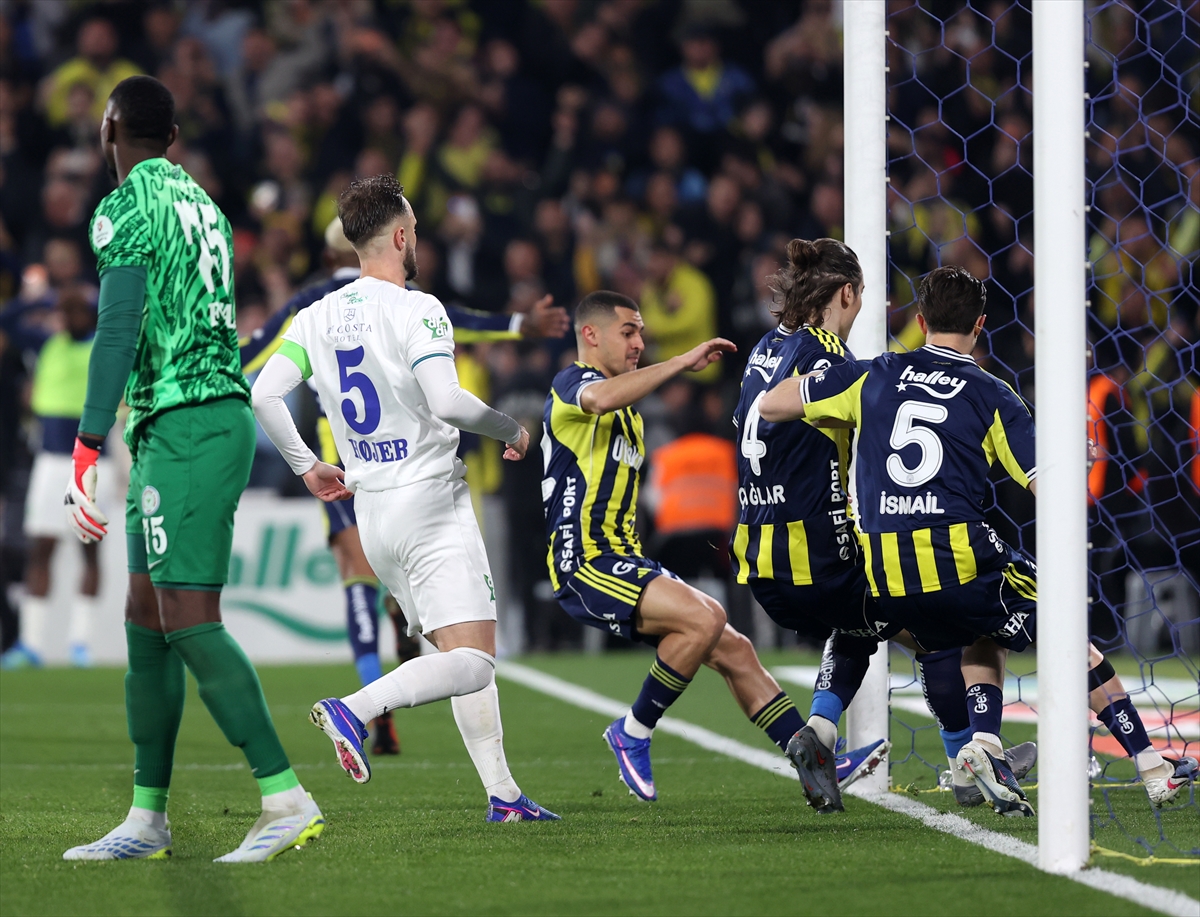 Zirve yarışında kritik puan kaybı: 	Rizespor, Fenerbahçe’yi durdurdu