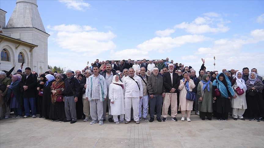 Yılların bekleyişi sona erdi: İlk hac kafilesi dualarla uğurlandı