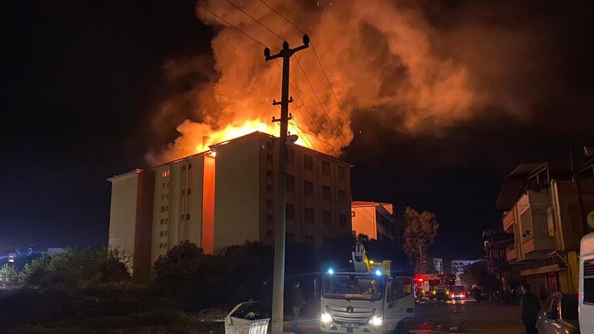 Nazilli’de korkutan yangın: Yurt tahliye edildi