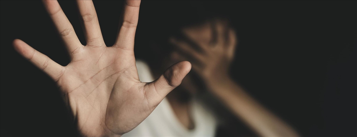 Uzaklaştırma kağıt üstünde kaldı: 17 bıçak darbesi