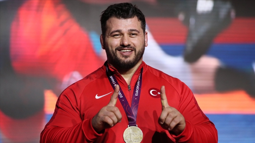 Tarihi final: Rıza Kayaalp 13. şampiyonluk için finalde!