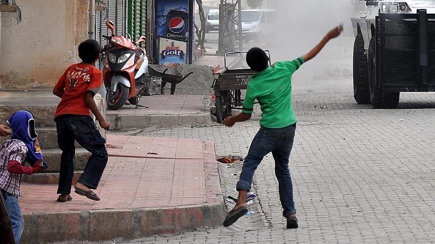 Uzmanlar uyarıyor: Cezaevi çocukları daha da sertleştiriyor