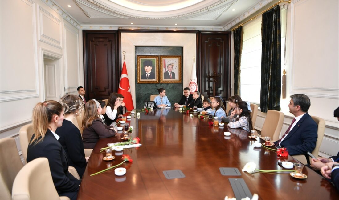 Ankara’da 23 Nisan coşkusu: Dünya çocukları bir arada