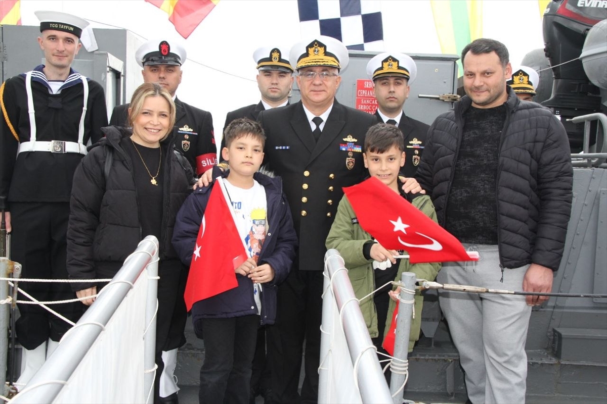 23 Nisan’da donanma halkla buluştu! TCG Tayfun ve TCSG-15 ziyarete açıldı