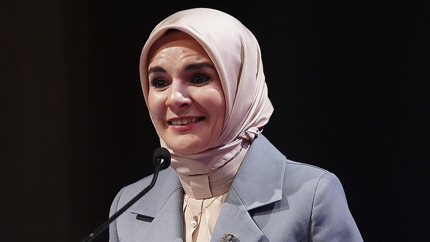 Bakan Göktaş'tan doğum izni açıklaması