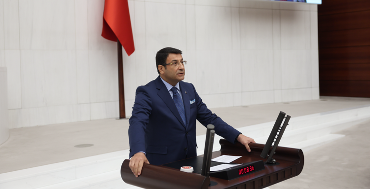 İdris Şahin'den 1 Mayıs mesajı: Atıl işgücü milletin gerçek fotoğrafıdır