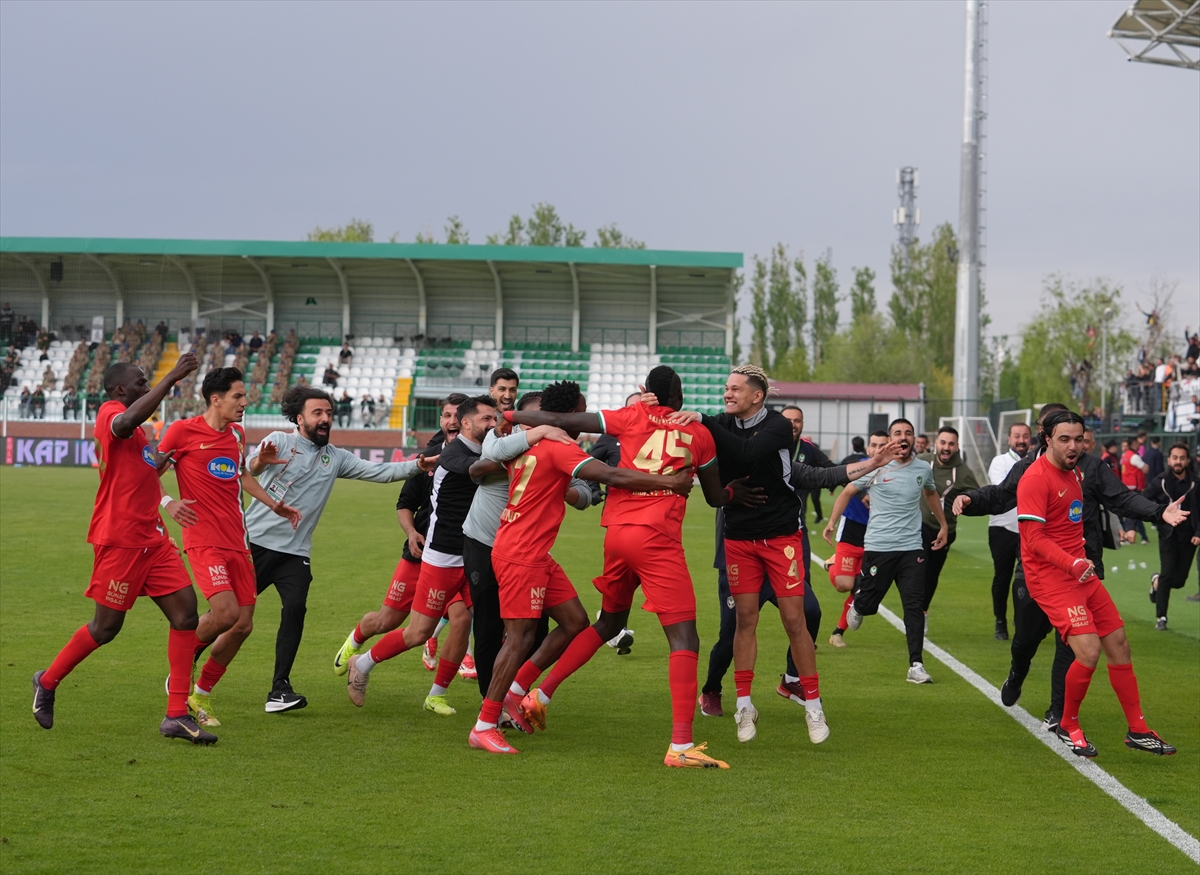 Amedspor tarihinde ilk kez Süper Lig'e yükseldi