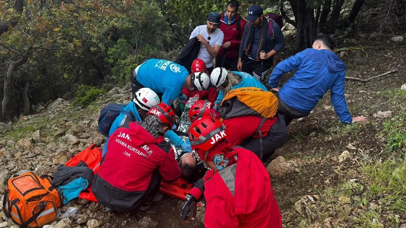 Likya Yolu’nda yaralanan kişi 5 saatlik operasyonla kurtarıldı