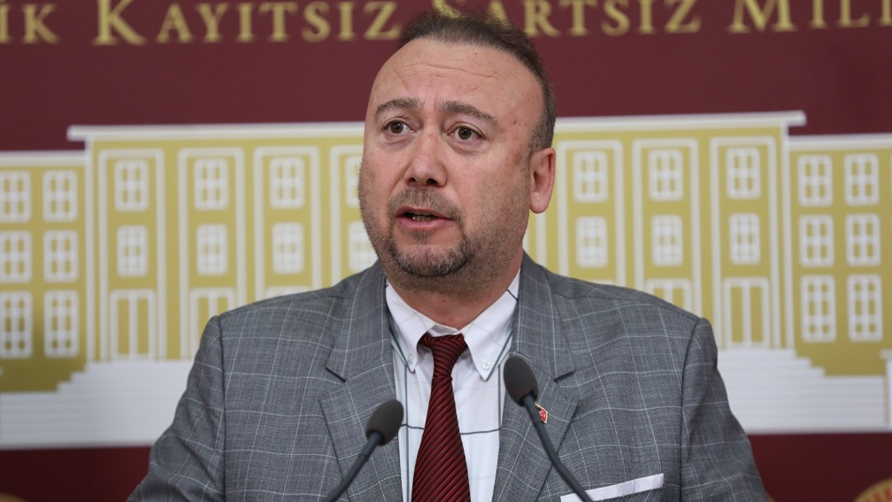 Özkan Yalım CHP'den ihraç edildi!