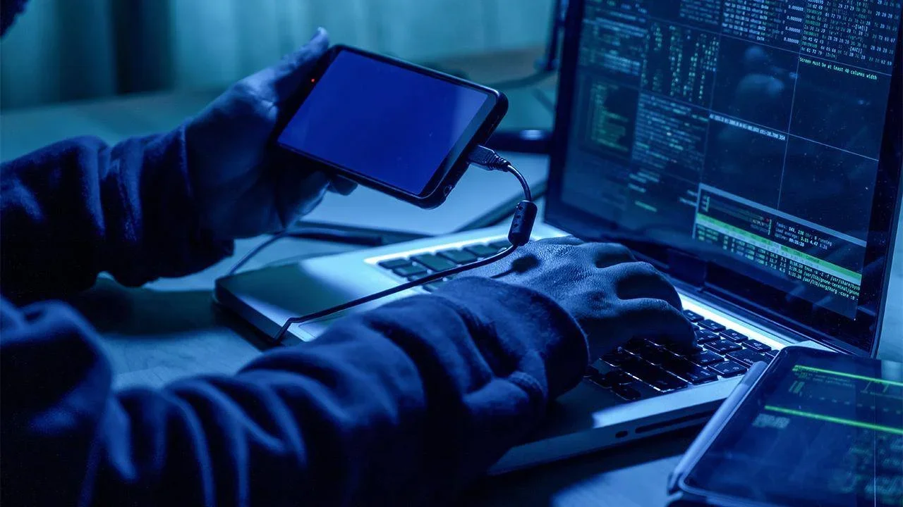 İsrail altyapısında küresel telefon takibi iddiası