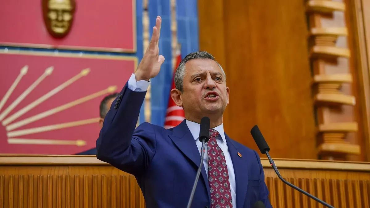 Özgür Özel’den vergi yükü çıkışı: Kişi başı 558 bin TL