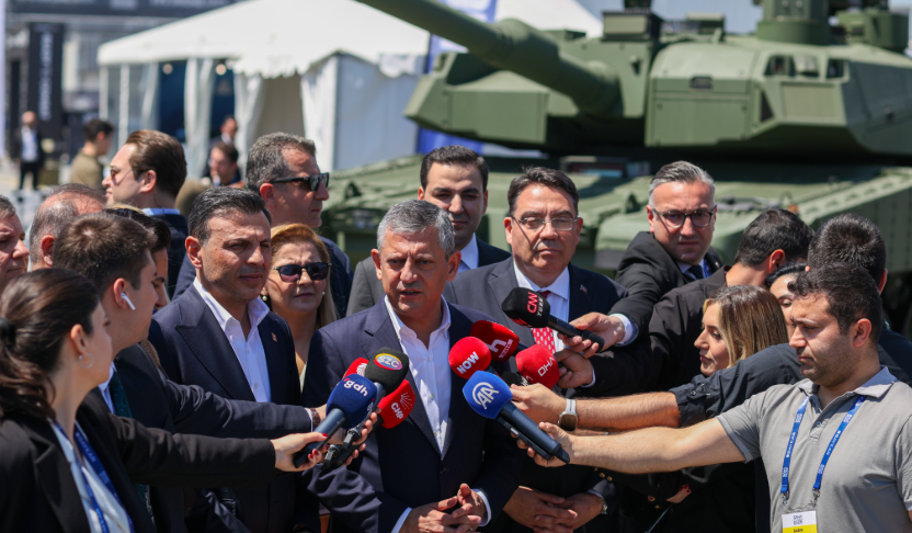 Özgür Özel: Savunma sanayii için kim ne yapıyorsa minnettarız
