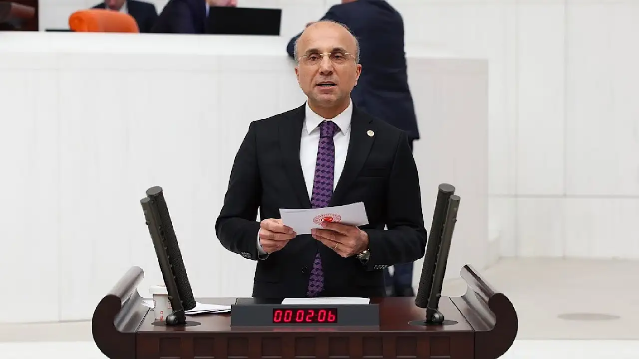 CHP’li Aşkın Genç: “Denetim zayıflatılıyor, hazine yönetimi riske atılıyor”