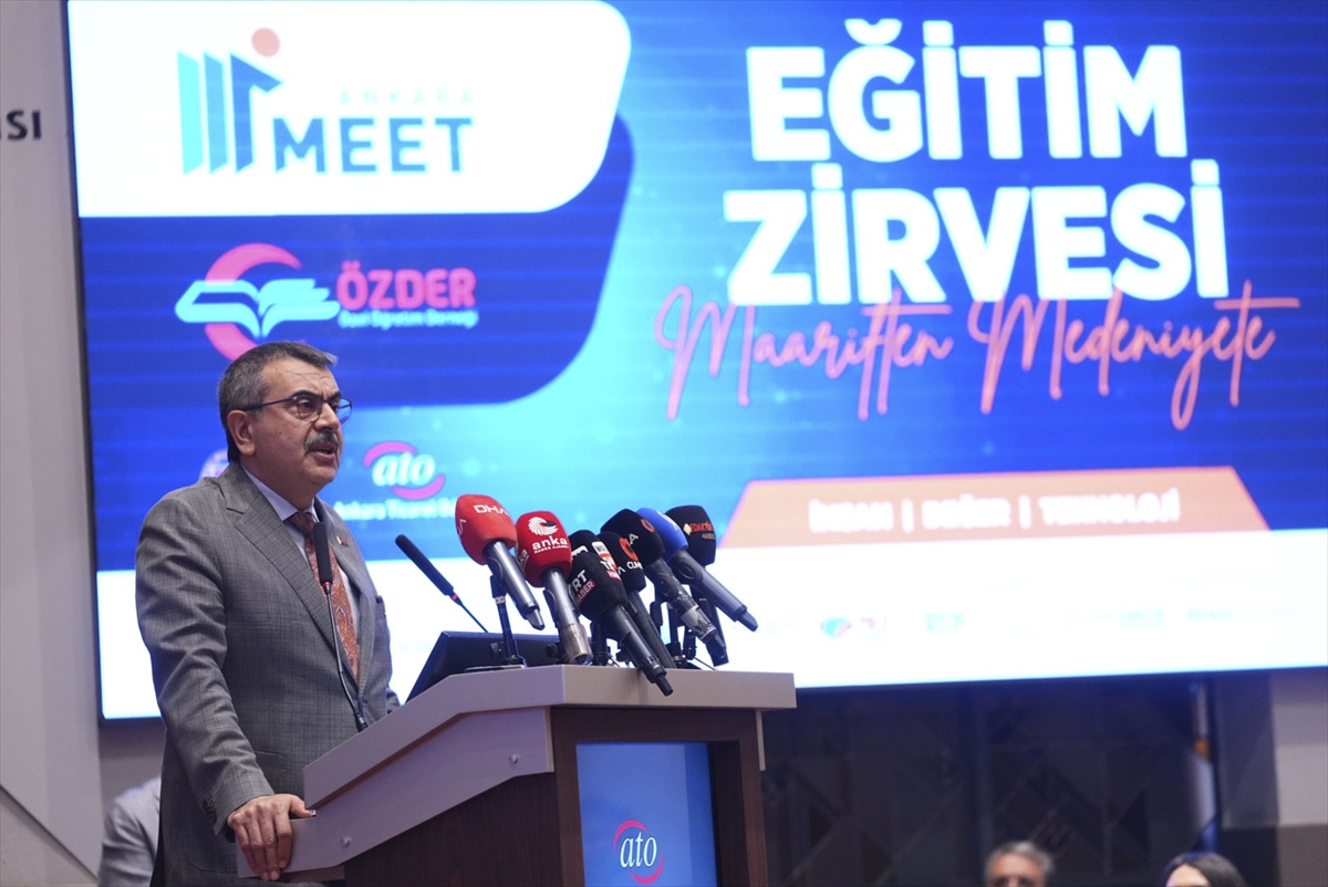 Tekin: Dijital çağda çocukların iç bütünlüğü korunmalı