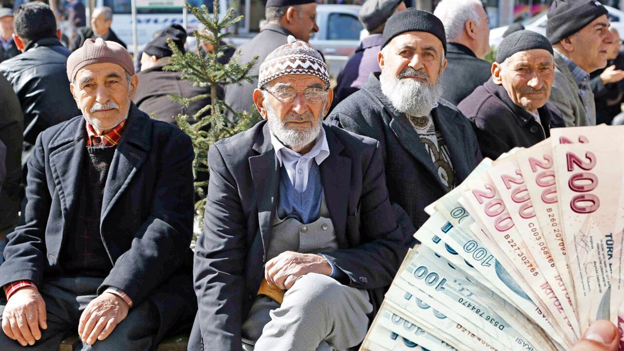 TÜED açıkladı: Çalışan emekli sayısı 6 yılda yaklaşık 3 kat arttı