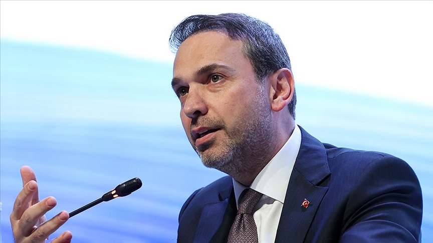 YEKA’da 1500 MW rüzgar atağı: Bayraktar’dan 2026 mesajı