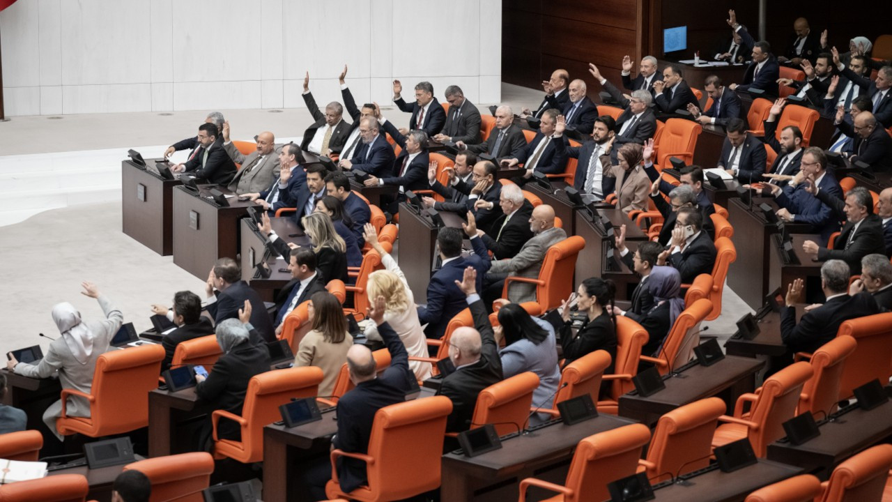 TBMM’de muhalefet önergeleri reddedildi: Devlet korumasındaki çocuklar tartışıldı