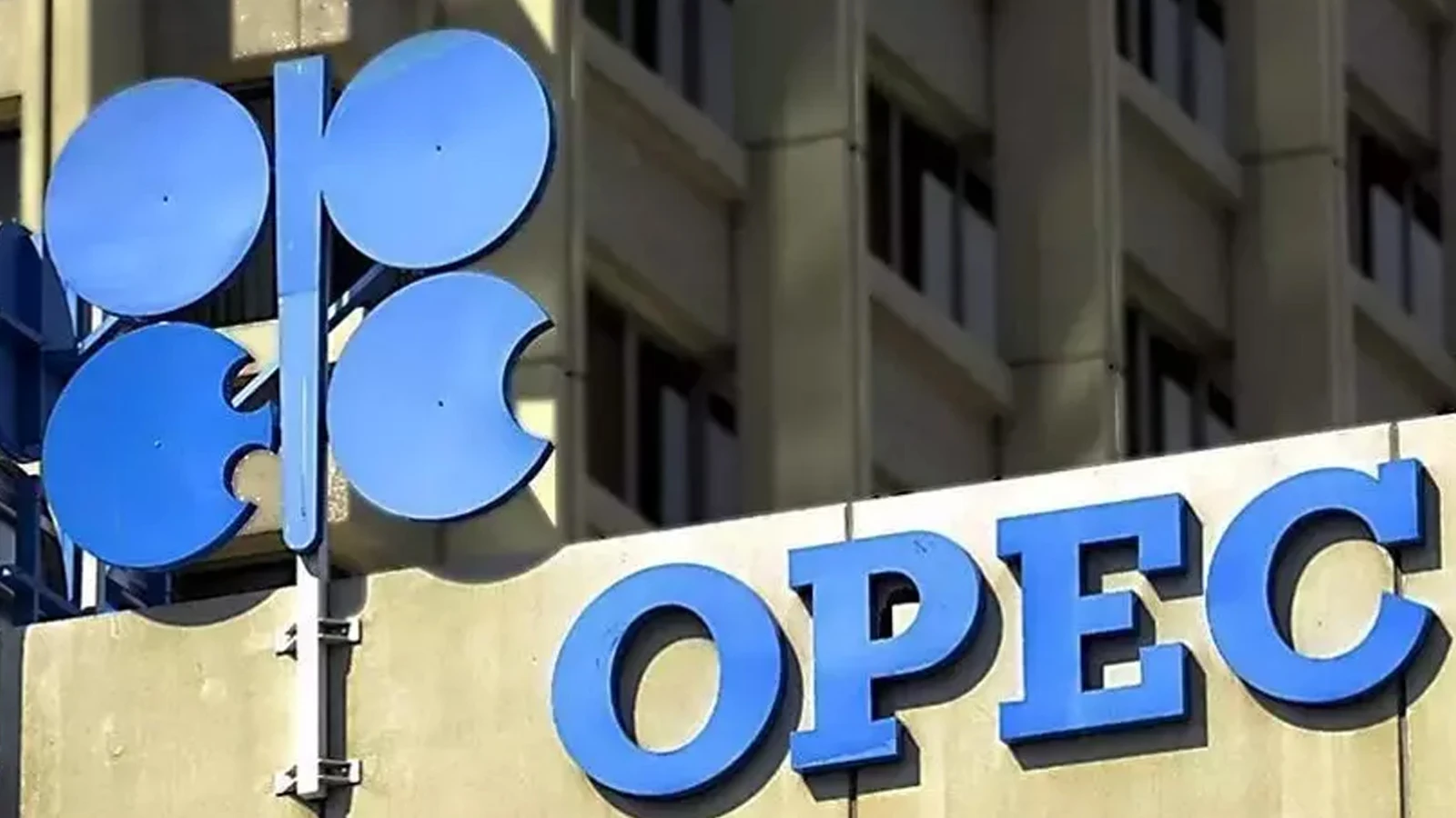 OPEC küresel talep tahminini düşürdü: Petrol piyasasında savaş etkisi