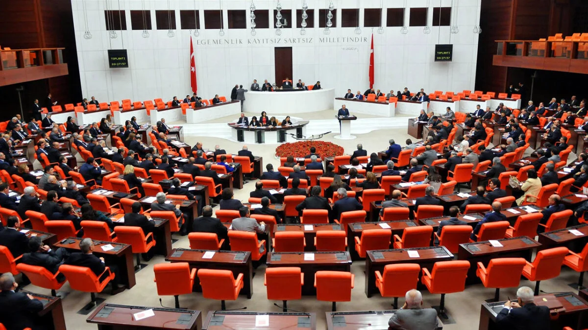 Ücretli öğretmenler için prim tartışması TBMM gündeminde