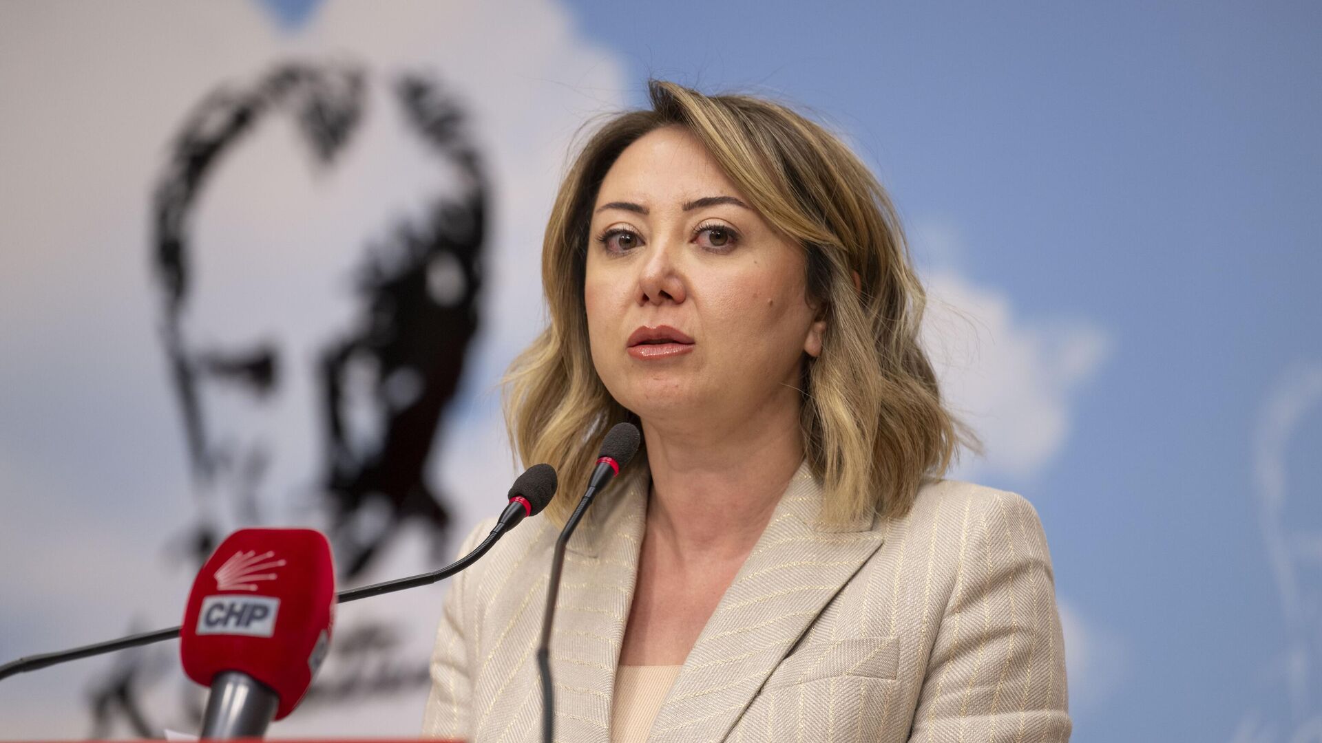 Gül Çiftci’den sert çıkış: “Kadınlar hedef alınıyor”
