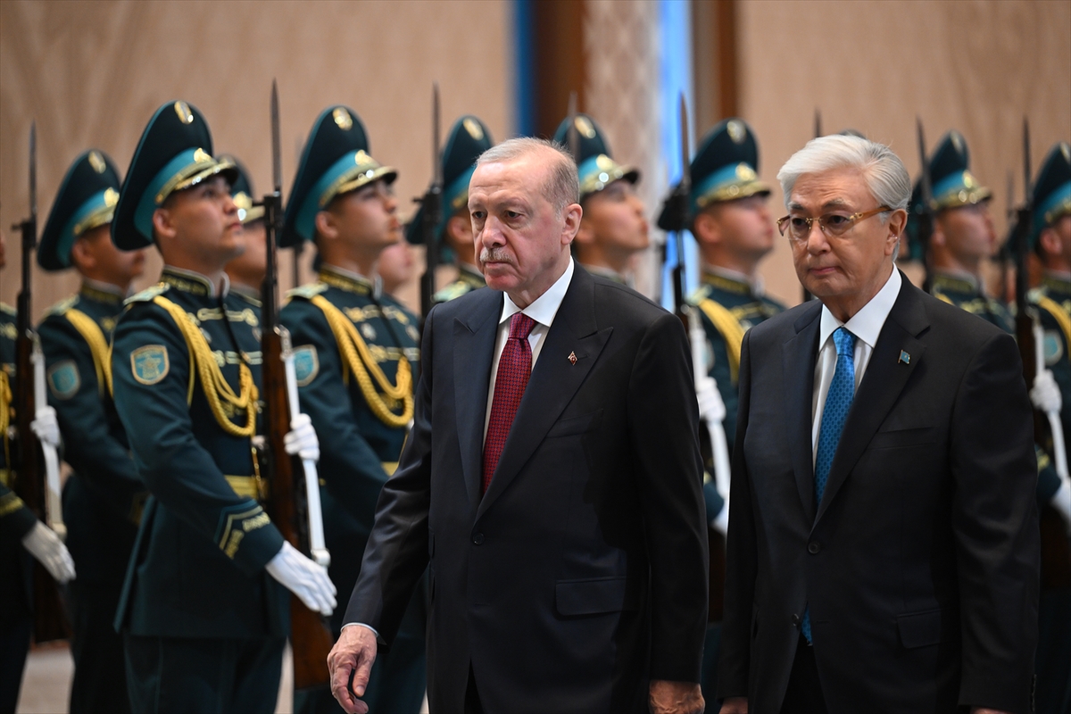 Gözler Astana'da: Erdoğan ve Tokayev baş başa zirvede