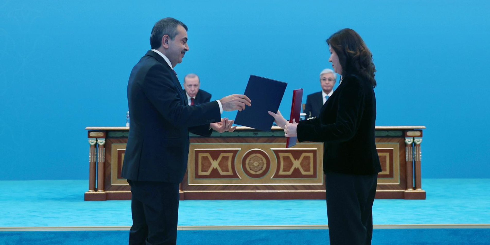Deprem bölgesine Kazakistan imzalı okul