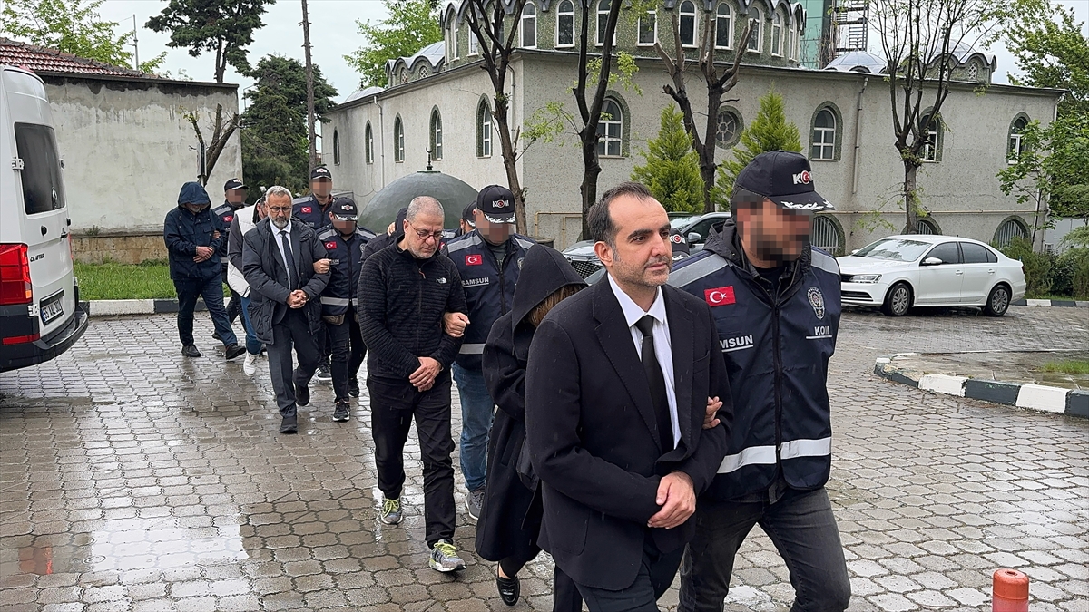 Doktorlara rüşvet operasyonu: 8 şüpheli adliyede