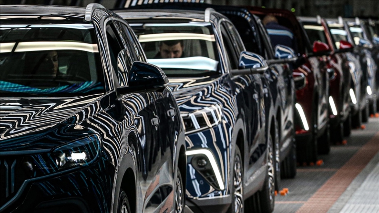 Otomotiv üretimi ilk 4 ayda 448 bin adedi aştı, ihracat 300 bini geçti