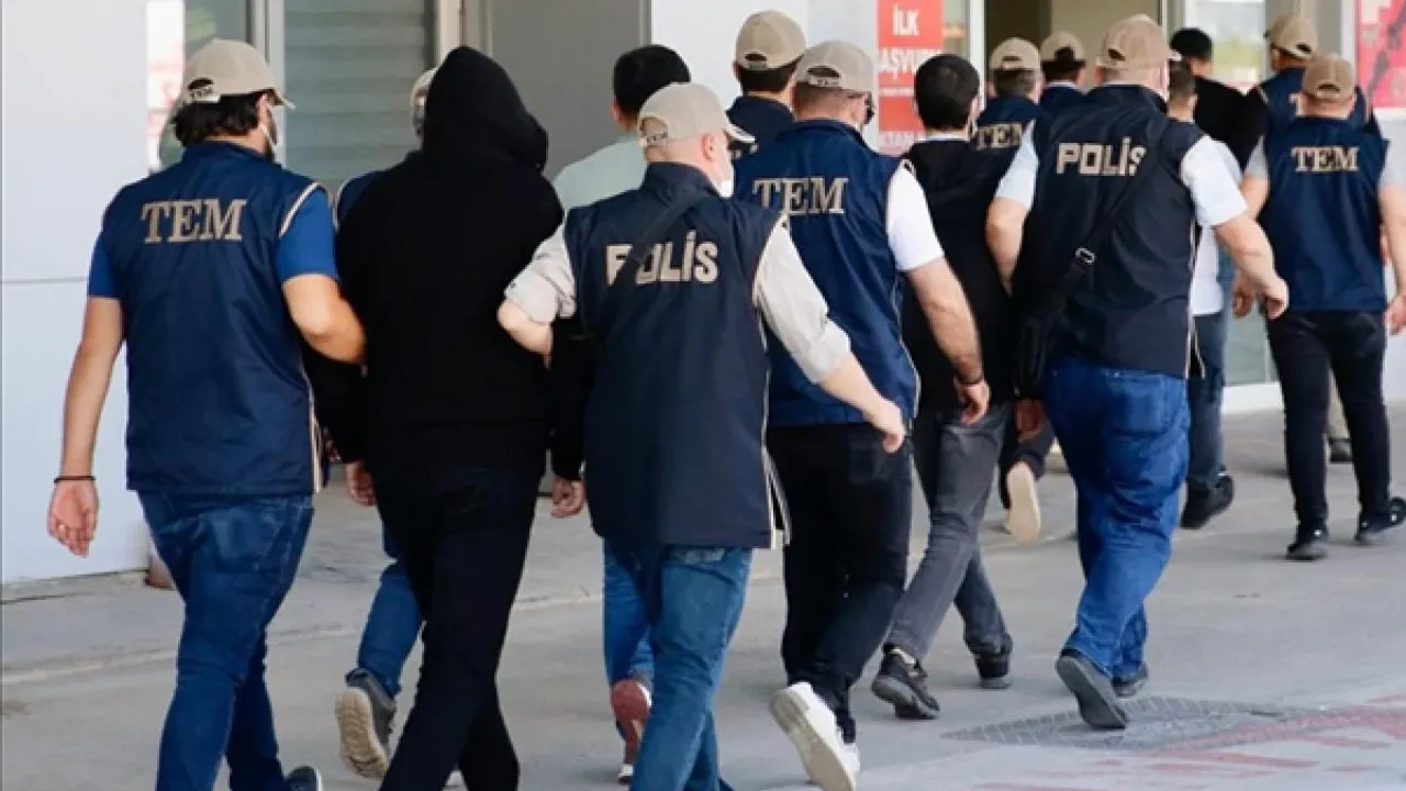 FETÖ’nün kamu yapılanmasına operasyon: 24 gözaltı kararı