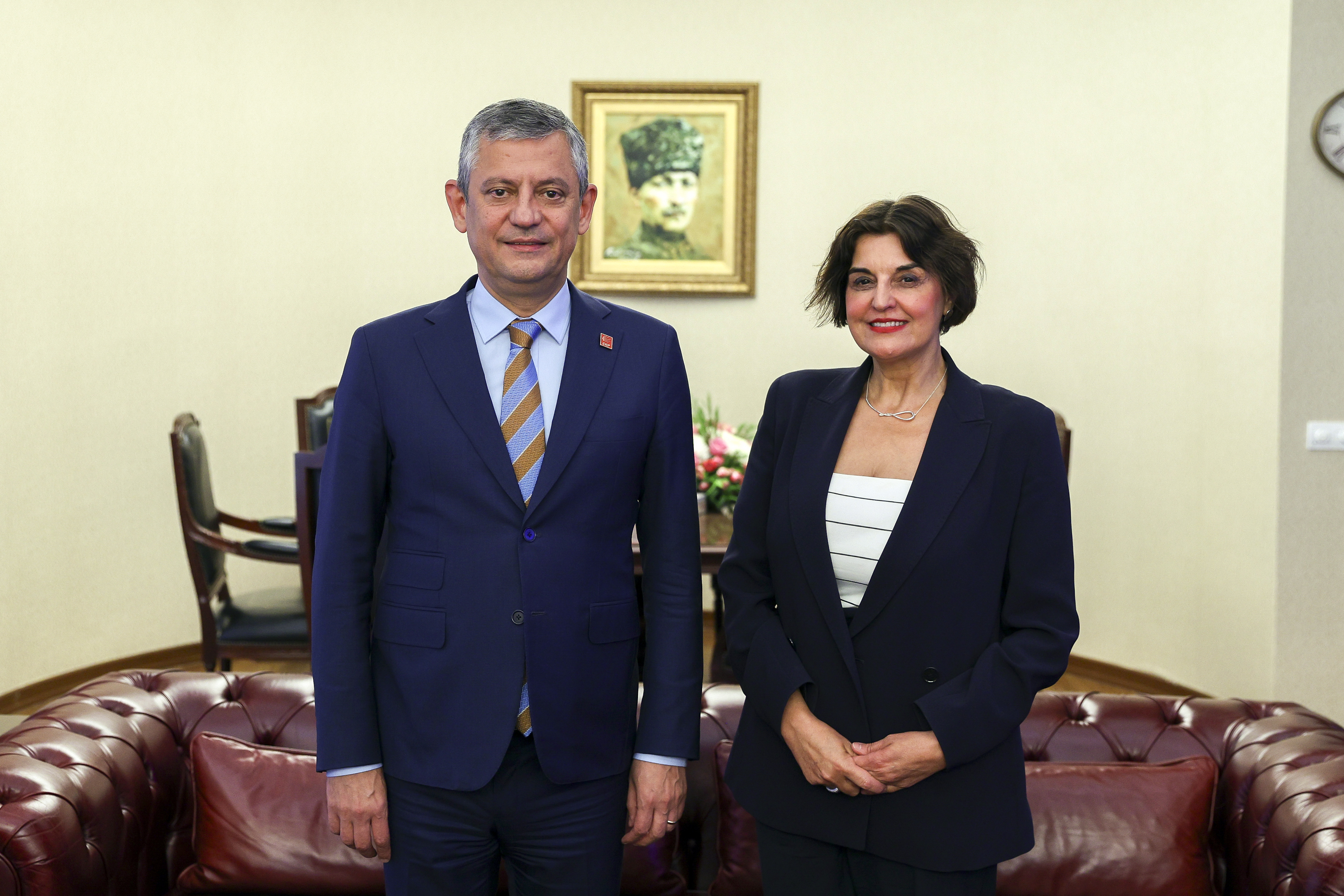 CHP lideri Özel Avrupa heyetiyle Ankara’da buluştu