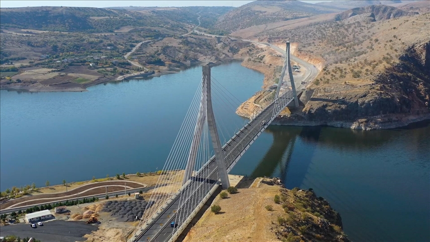 Nissibi Köprüsü bölge ulaşımına nefes oldu