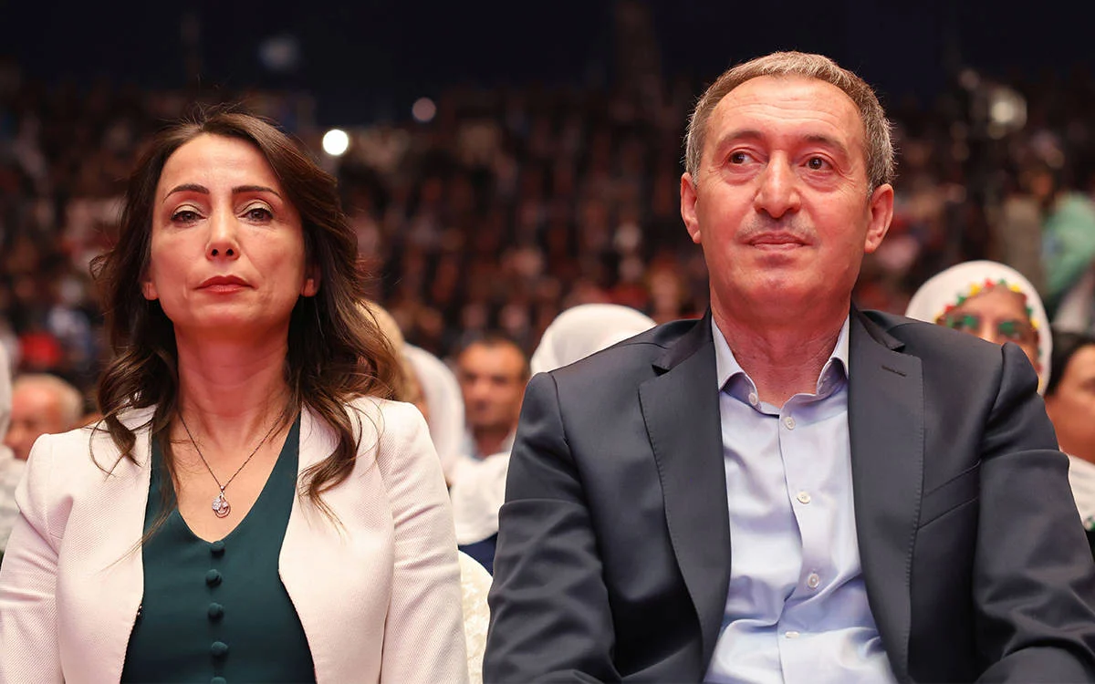 DEM Parti’den Özel’e destek: Halk iradesinin yanındayız