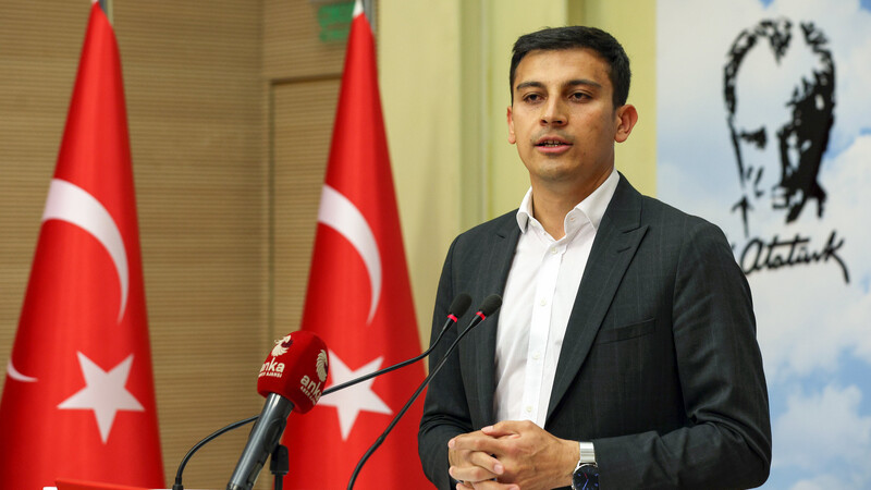 CHP’de ilk ret Gençlik Kolları’ndan geldi