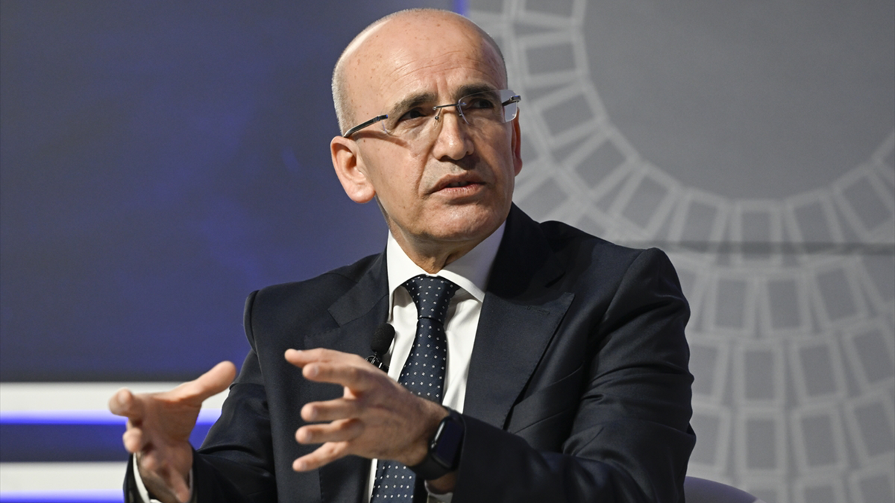 Bakan Şimşek’ten piyasalara güven mesajı: Yeni adımlar masada