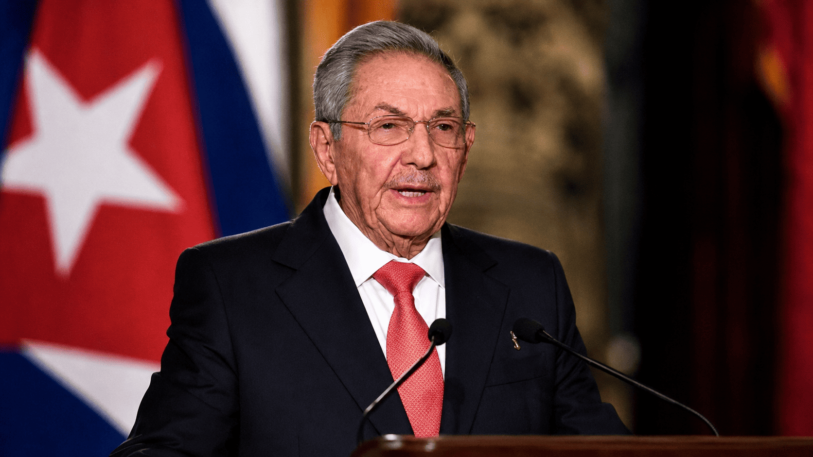 Castro geri adım atmadı: Halkın önünde yürüyeceğim
