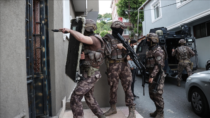 Sahte döviz ve altın operasyonu: 2 şüpheli gözaltında