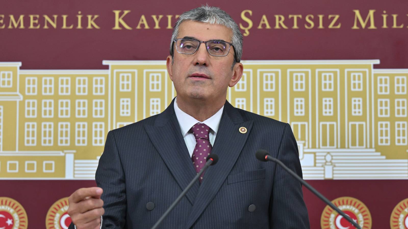 CHP'li Günaydın Meclis'ten seslendi: Hukuk üzerinden siyaset dizayn ediliyor